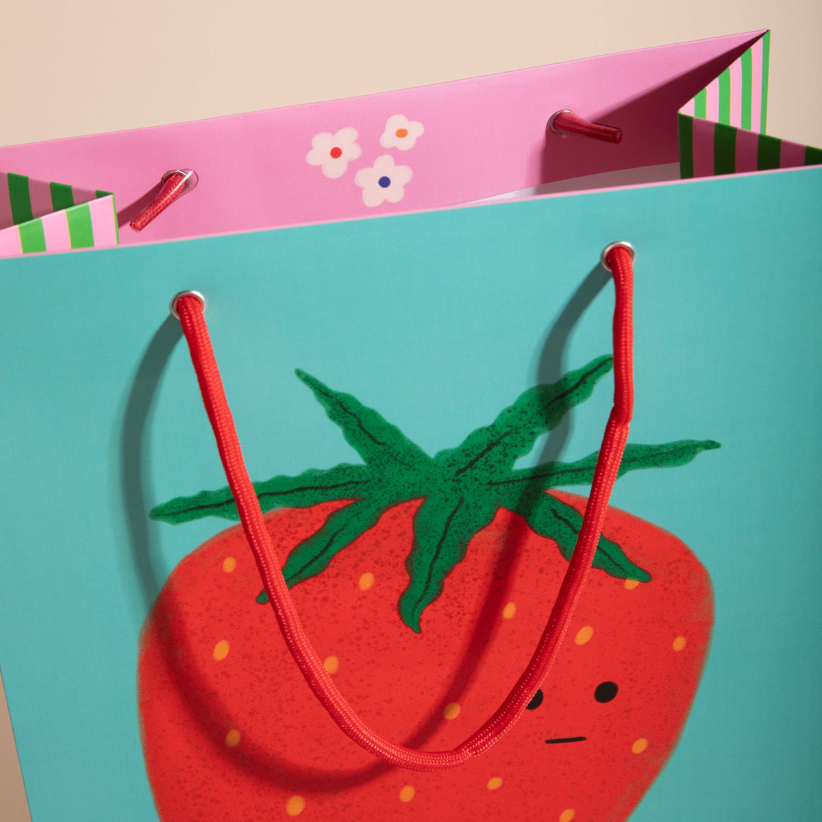 GIANT BERRY -  Gift Bag