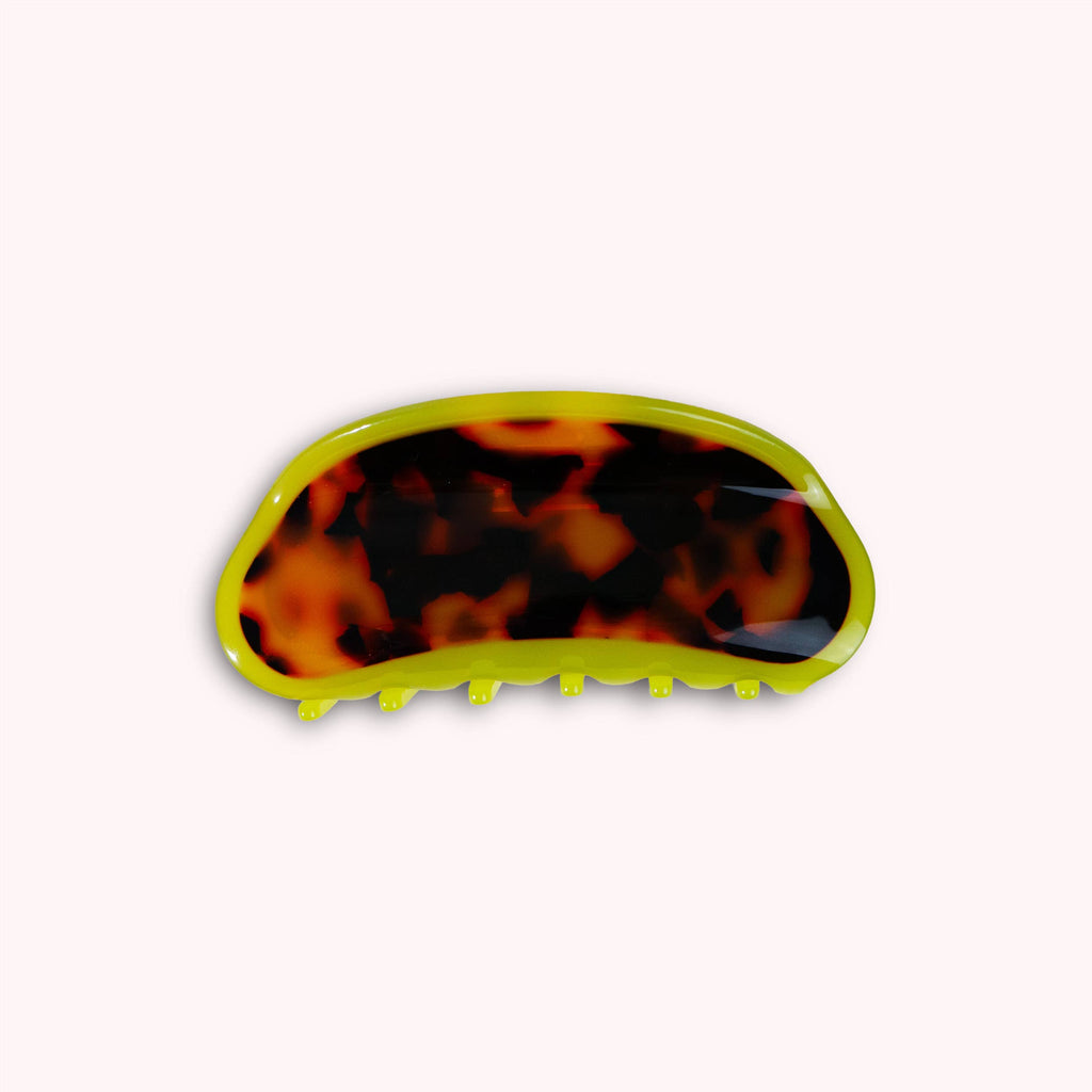 Luella Medium Hair Claw – Passionfruit